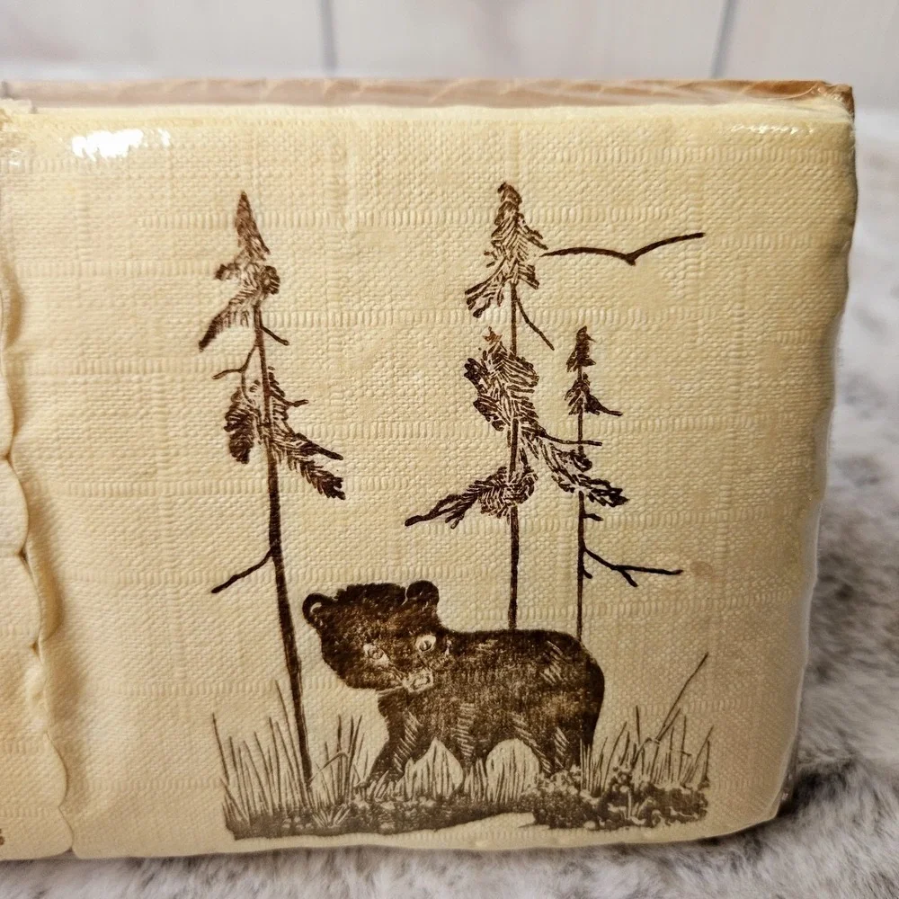 Vintage Cream Brown Bear Pine Forest Rustic Paper Guest‎ Napkins Cabin